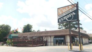 Read more about the article Longtime South Augusta restaurant Villa Europa: not closing, hopes to move